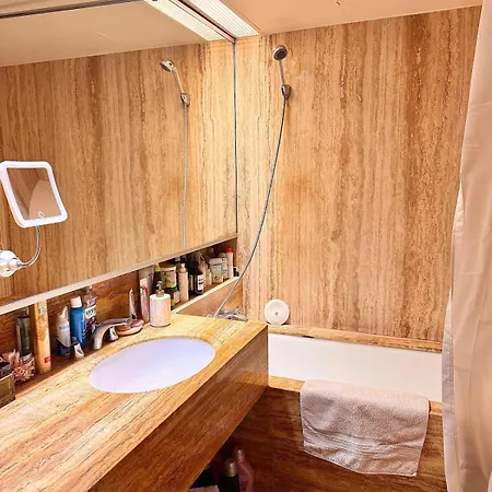 Charming Flat Beside Champs-elysees アパート パリ