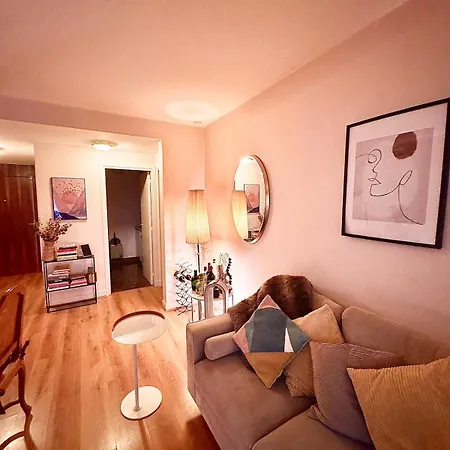 Charming Flat Beside Champs-elysees *