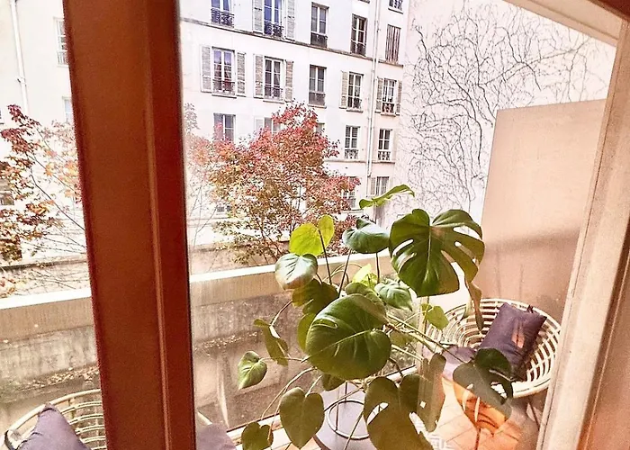 Charming Flat Beside Champs-élysées